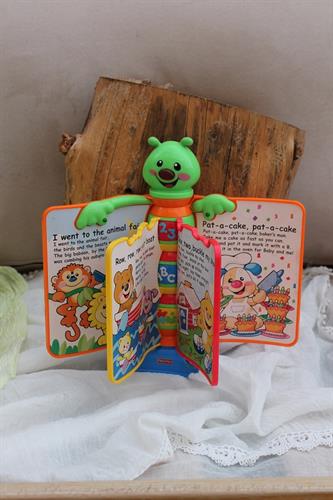 Story Book Rhymes ספר משמיע בקול דקלומים ידועים ומוכרים באנגלית. חברת פישר פרייס האיכותית.