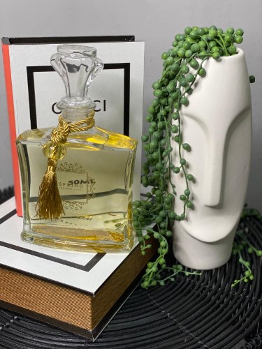 SPRING PERFUME HOUSE L