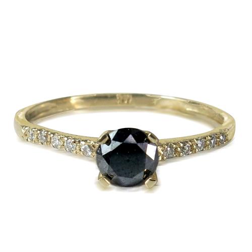 טבעת יהלומים עדינה ומיוחדת בזהב 14 קראט