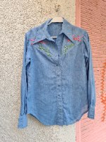 חולצת כותנה מכופתרת ורקומה מידה S/M