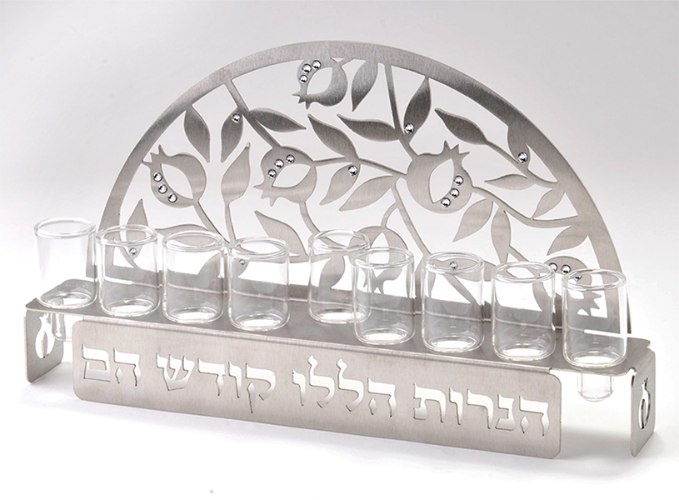 חנוכייה נגזרת רימונים דגם הנרות הללו