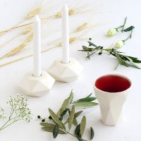 סט לשבת- פמוטים וגביע קידוש בעיצוב גיאומטרי מינימליסטי