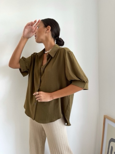 מכופתרת קרלוס