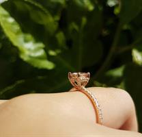 טבעת אבן חן ויהלומים 0.30 קראט