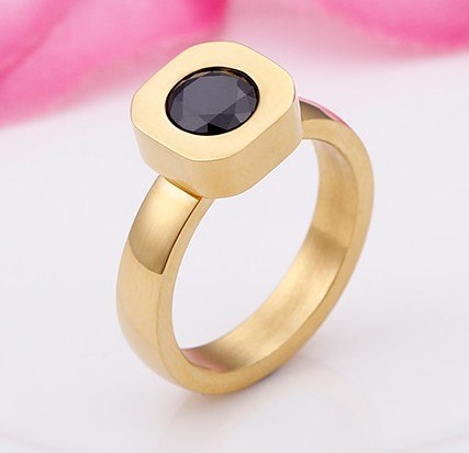 טבעת DOART - קוביה שיבוץ שחור