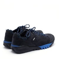 נעלי טרק לגברים תוצרת גרמניה עם מדרס נשלף בכחול
