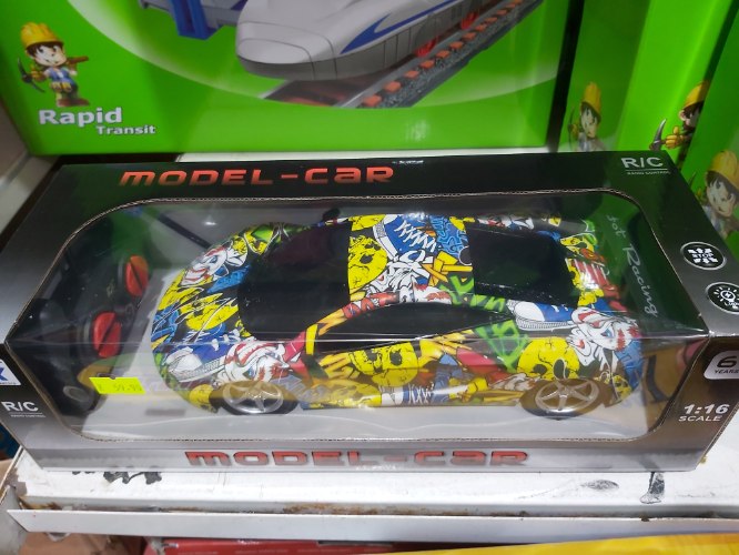 רכב גרפיטי על שלט