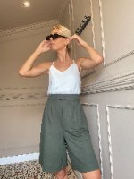 מכנסי CLASSIC קצרים -זית