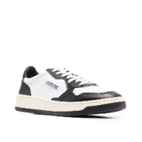Autry Medalist Low Sneakers Black white Toe