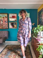 שמלה פרחונית יפה יפה מידה L