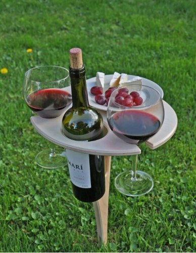 שולחן יין מתקפל