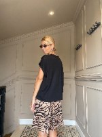 חולצת NAM - שחור