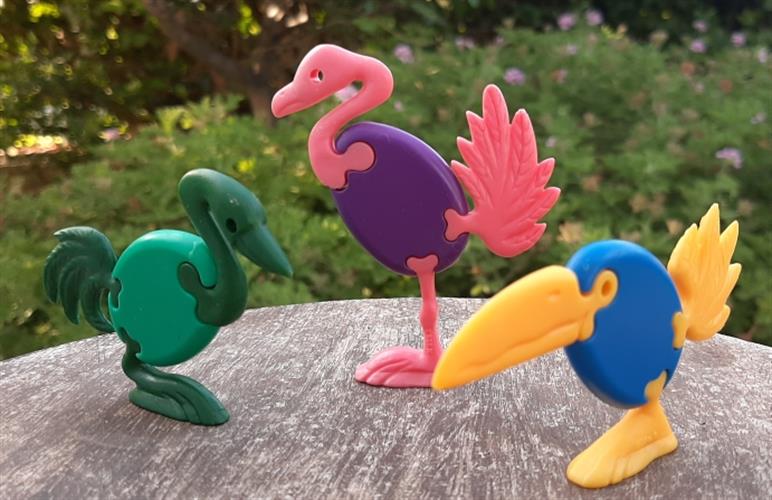 ציפורים להרכבה של קינדר, משחק הרכבה מקסים שאפשר לערבב וליצור ציפורים חדשות