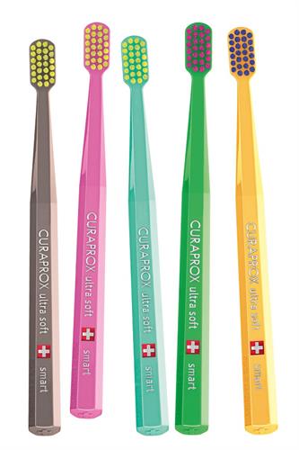 CURAPROX Smart מברשת שיניים שוויצרית רכה מאד לגילאי 5+ * צבע יסופק לפי הקיים במלאי