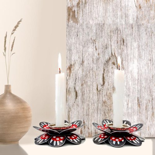 פמוטים נמוכים דגם עלי כותרת - אדום אפור