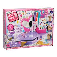 אהבה וחיבוקים - צור קעקועים משלך