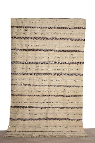 שטיח דק עם פייאטים