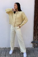 מכנסי אטלנטה מחויטים