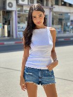 גופיה מחשוף סימטרי