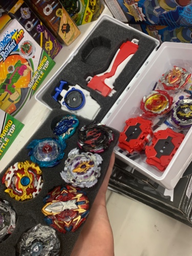 מזוודת בליידים-12 בליידים+3 משגרים