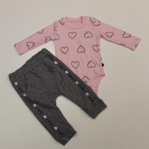 חליפת פוטר תינוקת לבבות ורוד בהיר