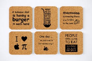 6 תחתיות מרובעות שונות על אוכל