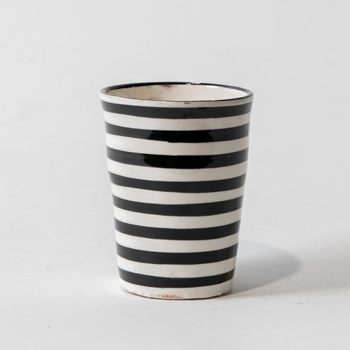 כוס שחור לבן פסים