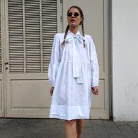 שמלת BOW כותנה לבנה