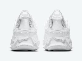 נעלי גברים NIKE REACT LIVE לבן