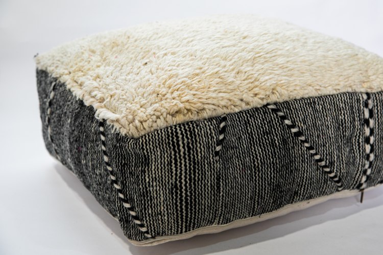 פוף שטיח ברברי