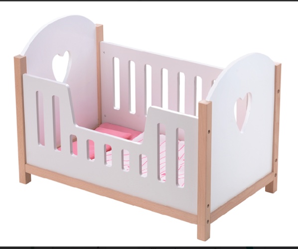 מיטה מעץ לבובה כולל מצעים