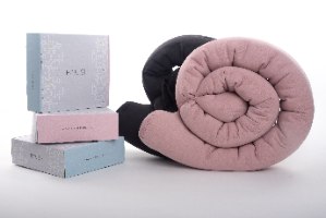 לולי שבלולי ורוד עתיק - נחשוש מכותנה אורגנית- 2 מטר- עם חוטים מיועדים לקשירה למיטה