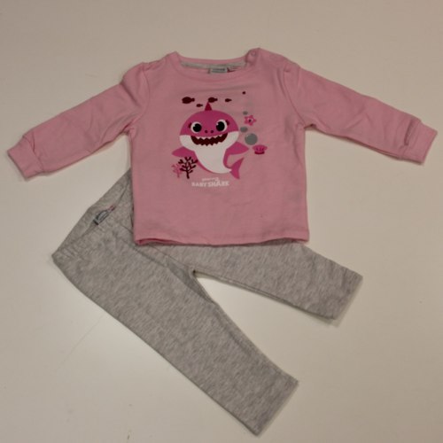 חליפת מעבר תינוקת BABY SHARK