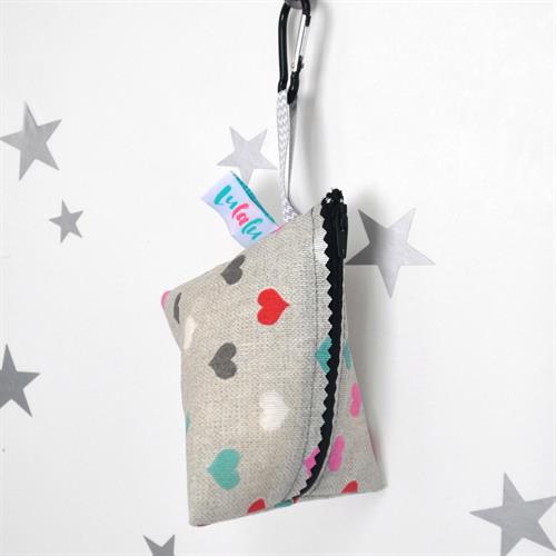 נרתיק למוצצים לבבות