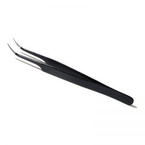 פינצטה לריסים