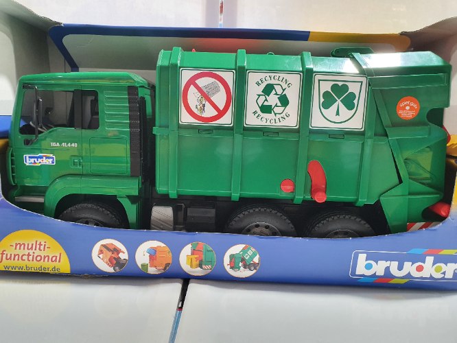 משאית מיחזור bruder