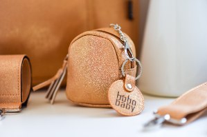 סט תיק החתלה גולד גליטר דגם שייני