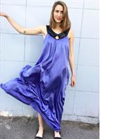 שמלת לילה סגלגלה בשילוב דמויי עור לייזר קאט