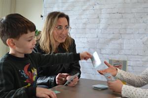 מה אני מרגיש? משחק קופסה בשפה האנגלית