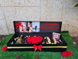 מזוודת האושר - הכל במארז אחד (שמפנייה/ויסקי)