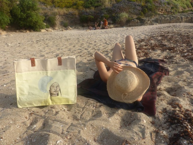 תיק הולידיי- טיזירי