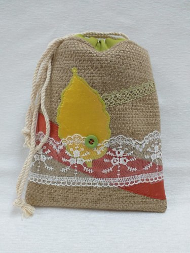 שקית לאתרוג מבד בעבודת יד,  לנשיאה נוחה לבית הכנסת - דגם אייל