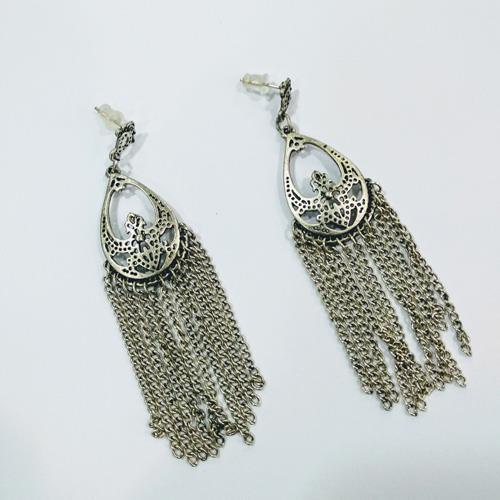 עגיל מוכסף אתני עם פרנזים