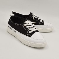 נעלי סניקרס לנשים - מיין