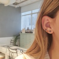 עגילי כוכב זהב משובצים יהלומים ואמייל