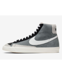 nike blazer mid 77