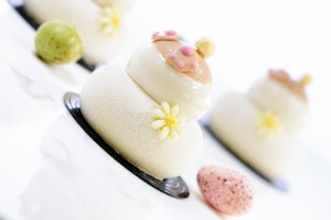 קישוט פרח 140יח' (6) DAISY