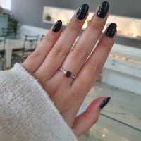 טבעת זהב דגם מיכל עם אבן אמרלד ויהלומים