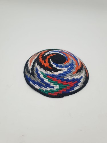 כיפה צבעונית דגם זגזג