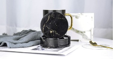 תחתיות מעוצבות לכוסות